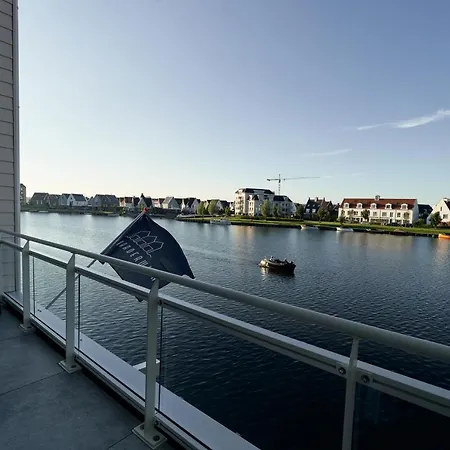 Luxury Waterfront Loft Ferienhaus Harderwijk