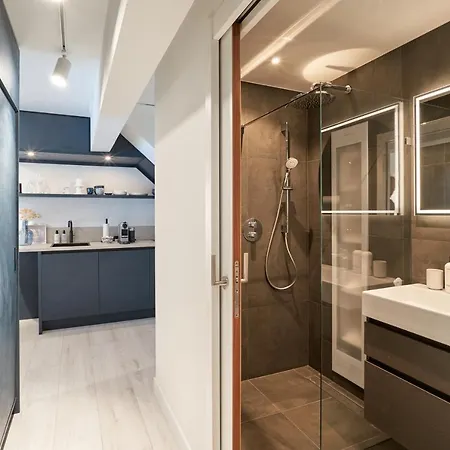 Luxury Waterfront Loft